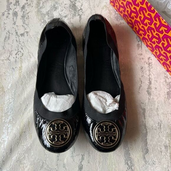 Tory Burch Caroline black patent gold naplak elastic ballet flat - Picture 1 of 15